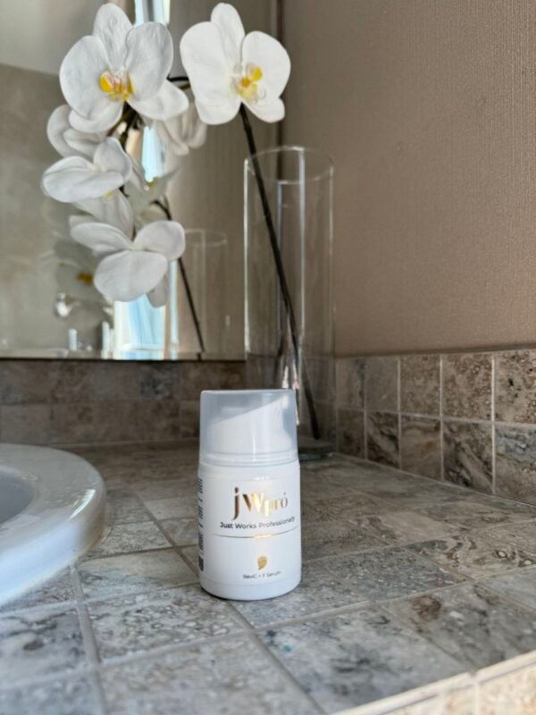 JWPro Serum ReviC + F – serum z witaminą C 30 ml